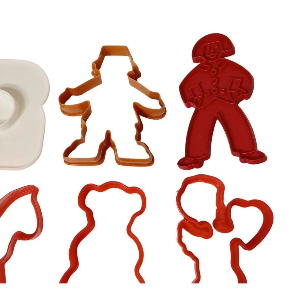 Lot of 20 Vintage Christmas Cookie‎ Cutters Plastic Random Holidays Christmas